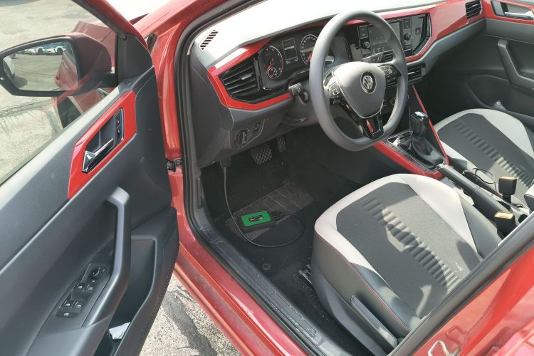 Volkswagen Polo 2020 صورة سيارة #12