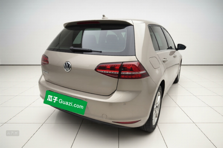Volkswagen Golf 2017 car image #7