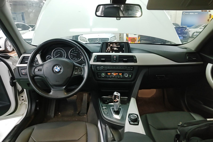 BMW 3 Series 2015 #10 BMW 3 Series 2015 imagen de coche #10