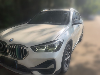 BMW X1 2021 BMW X1 2021 car image