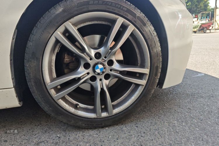 BMW 3 Series 2018 #9 BMW 3 Series 2018 car image #9