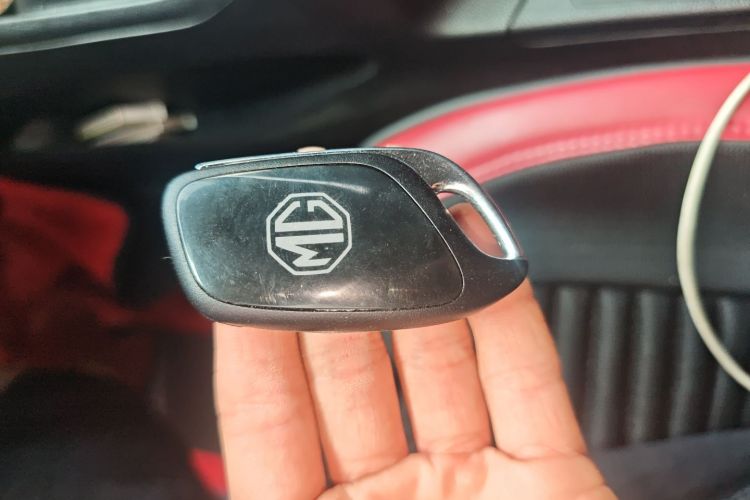 MG 5 2025 صورة سيارة #9