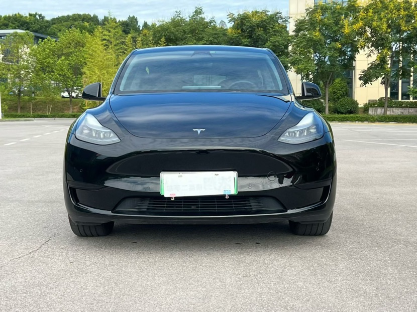 Tesla Model Y 2023 #2 Tesla Model Y 2023 car image #2