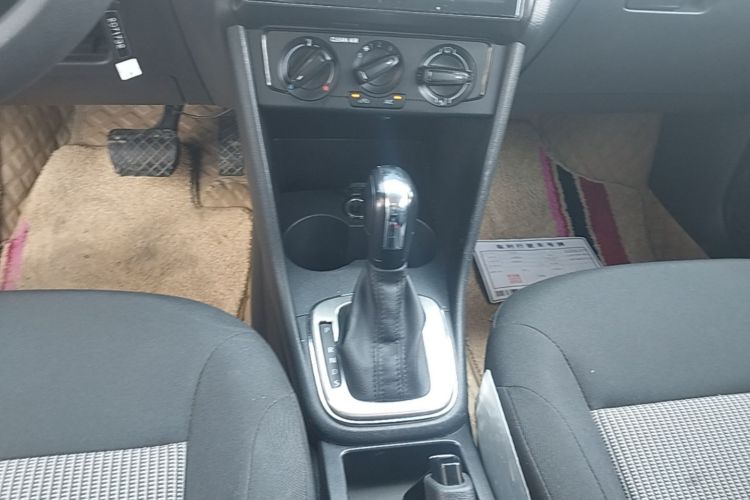 Volkswagen Polo 2018 #14 Volkswagen Polo 2018 car image #14
