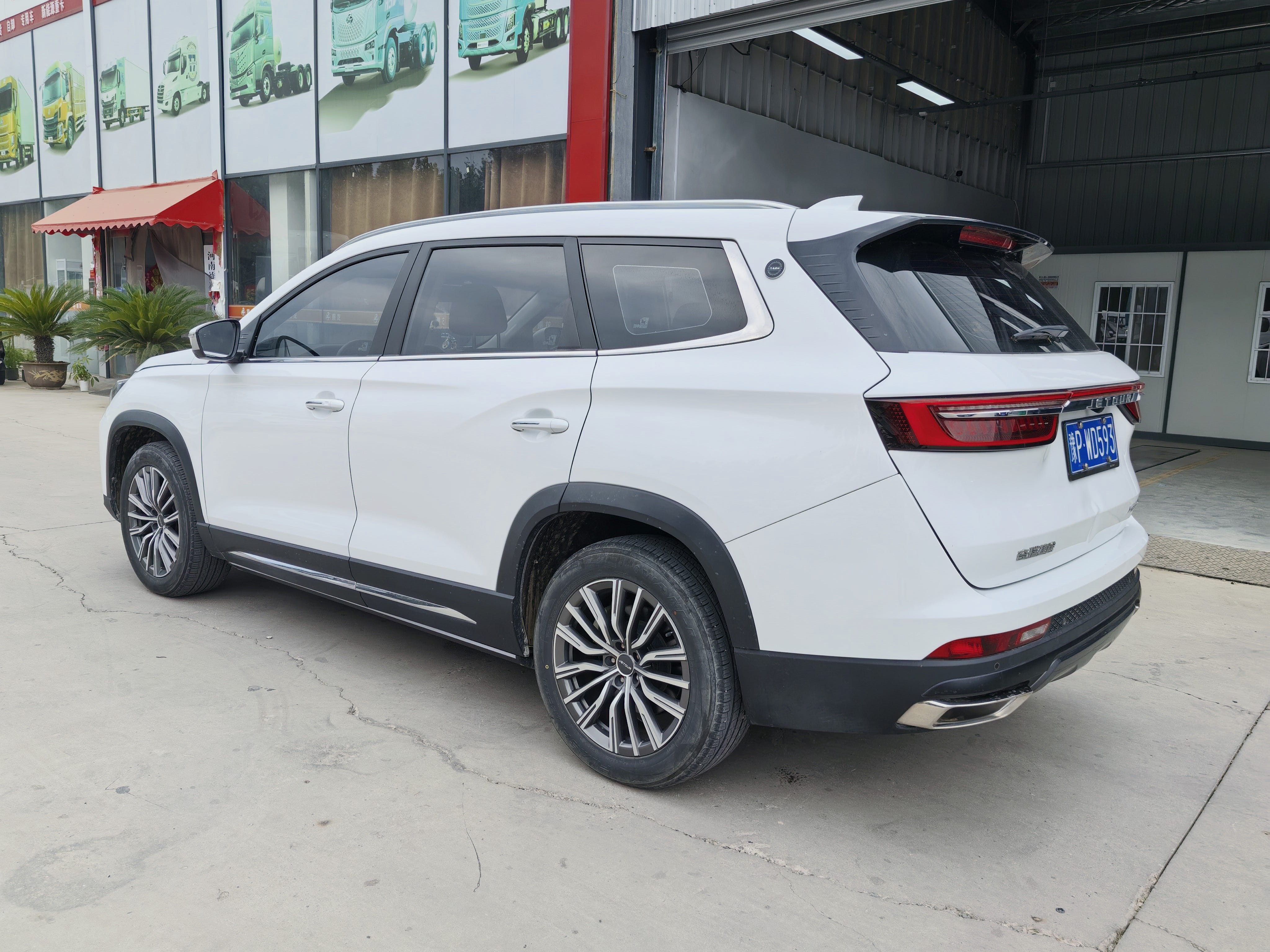 Jetour X90 PLUS 2024 #4 Jetour X90 PLUS 2024 car image #4