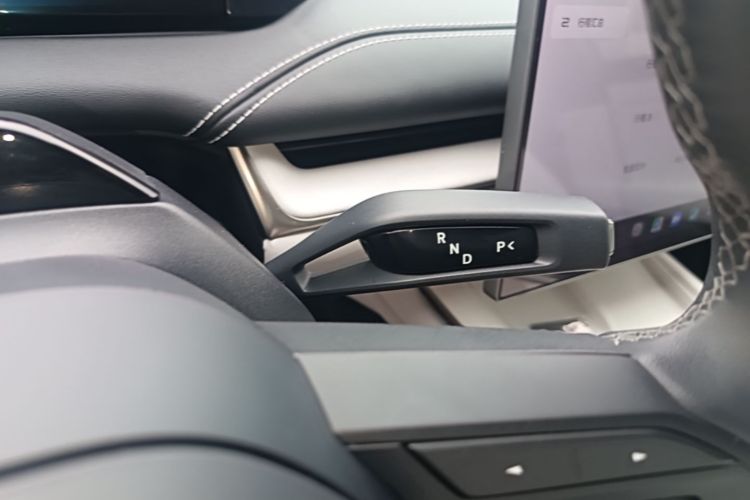 MI SU7 2024 car image #18
