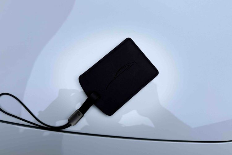 MI SU7 2025 immagine di auto #9