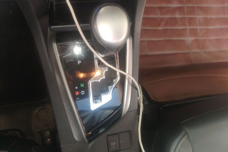 Toyota Corolla 2015 car image #14