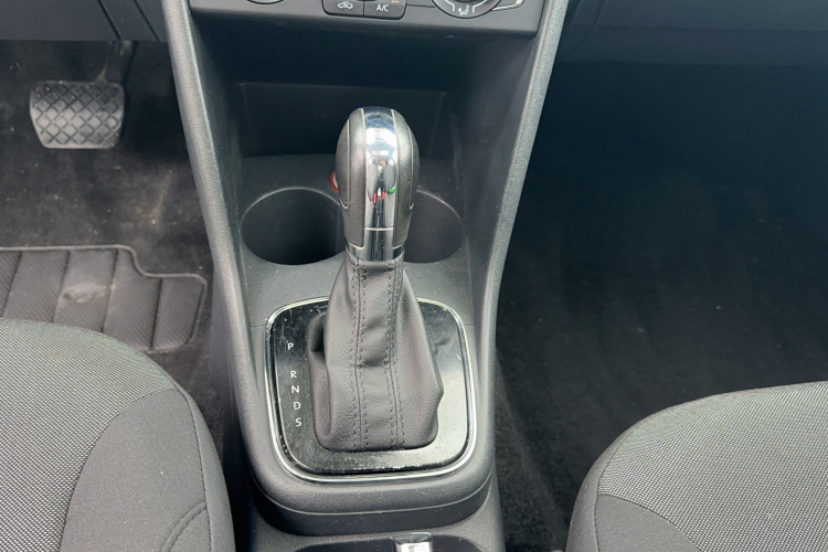 Volkswagen Polo 2016 #16 Volkswagen Polo 2016 car image #16