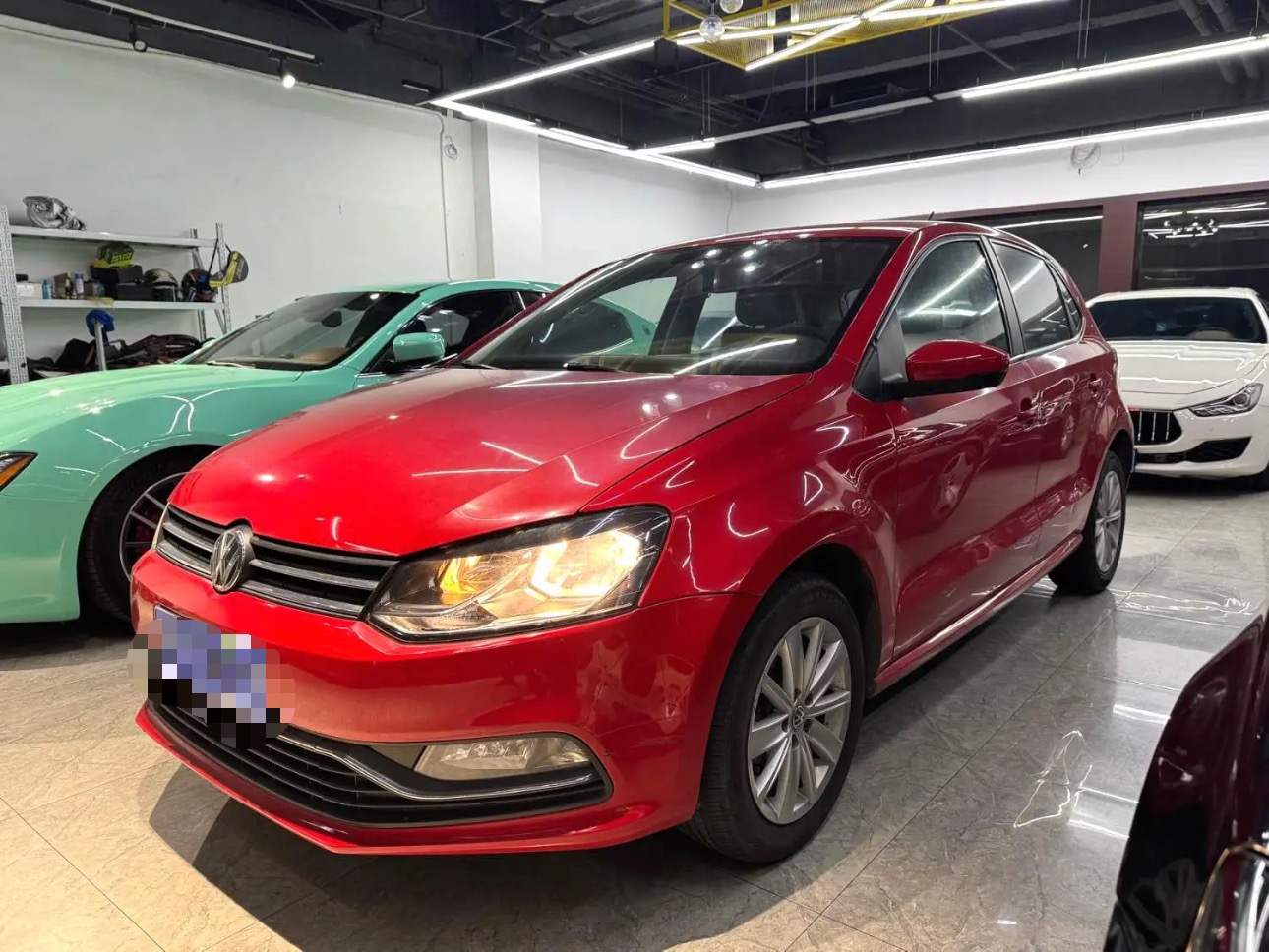 Volkswagen Polo 2015 car image 