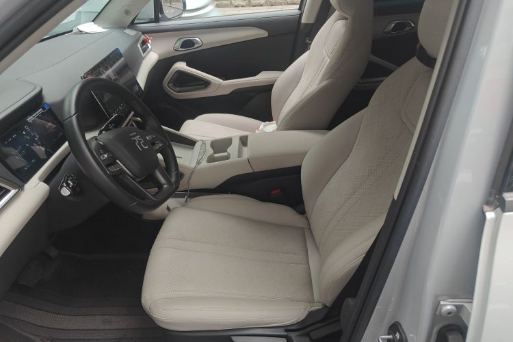 BYD YuanUP 2025 #15 BYD YuanUP 2025 car image #15