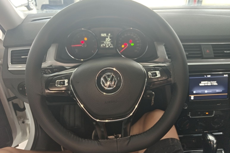 2022 immagine di auto #11