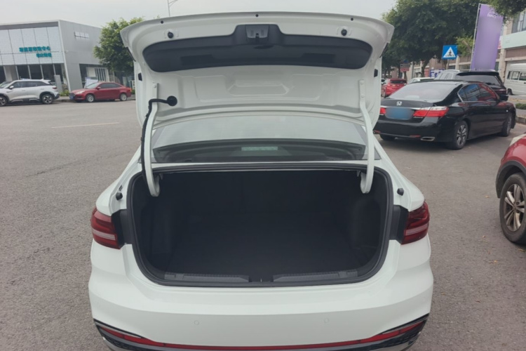 Volkswagen Lavida 2022 car image #19