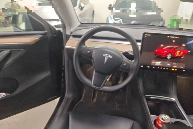 Tesla Model Y 2022 #11 Tesla Model Y 2022 car image #11