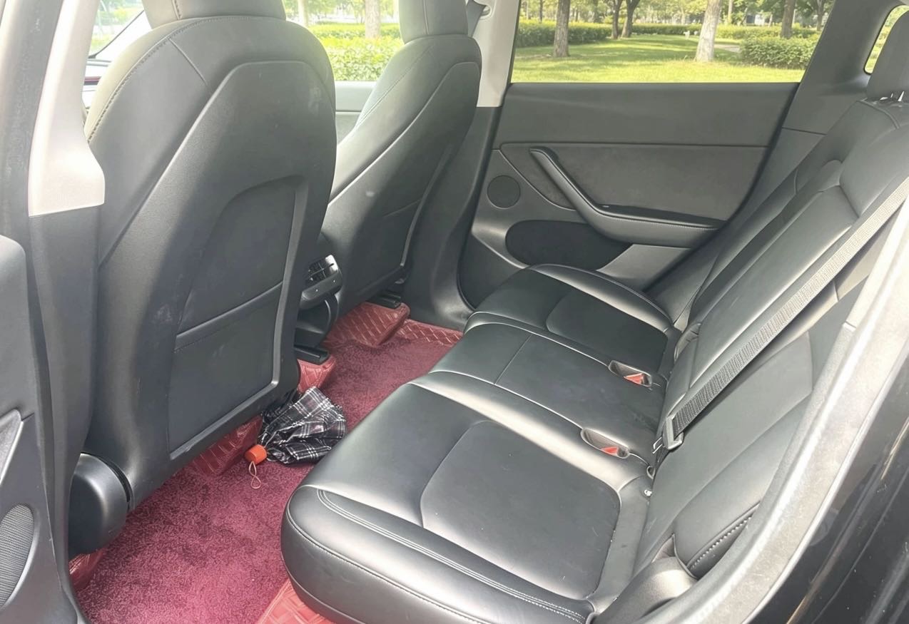 Tesla Model Y 2022 car image #3