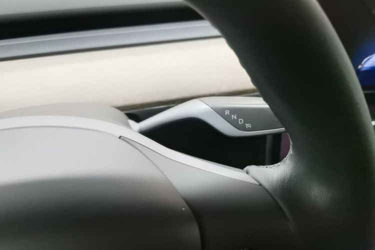 Tesla Model Y 2022 #18 Tesla Model Y 2022 car image #18