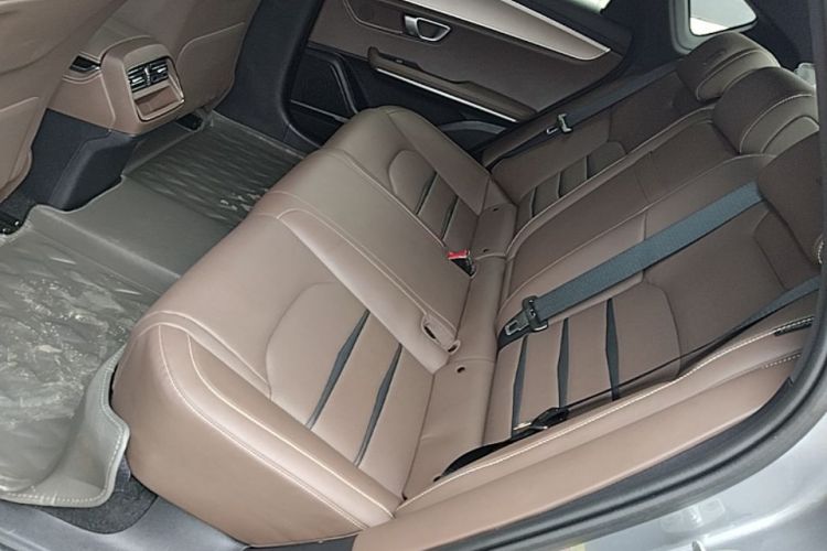BYD Han 2022 car image #17