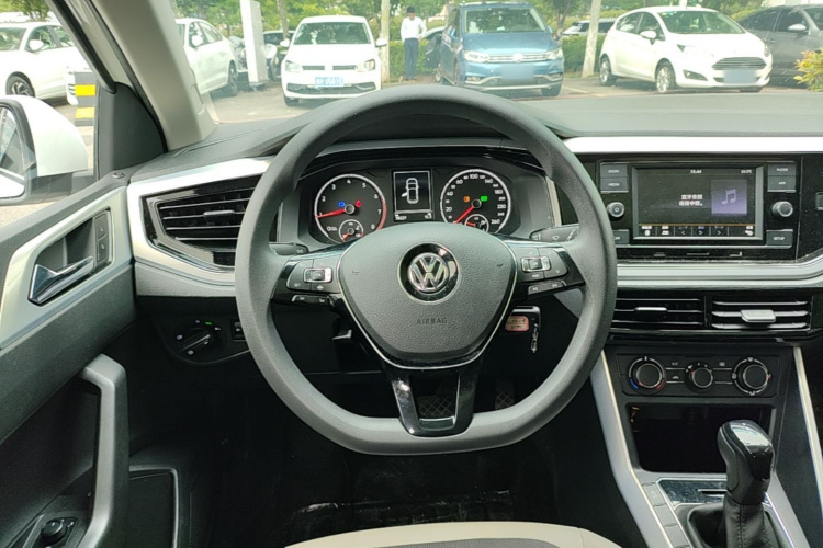 Volkswagen Polo 2020 #11 Volkswagen Polo 2020 car image #11