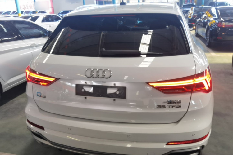 Audi Q3 2019 #6 Audi Q3 2019 car image #6