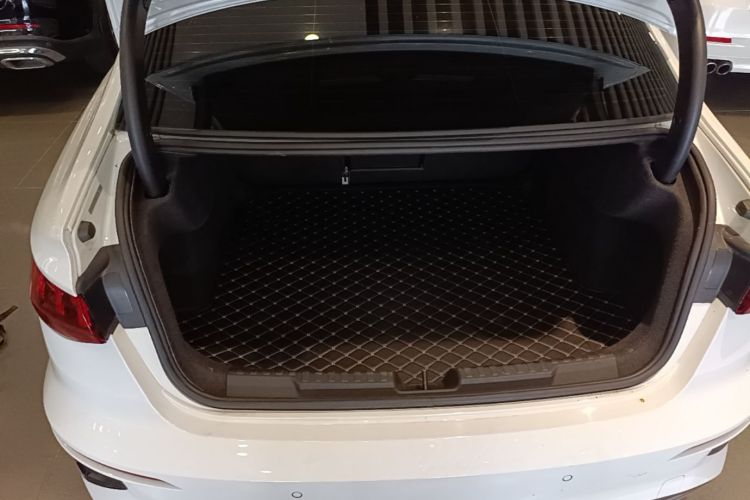Audi A3 2022 car image #21