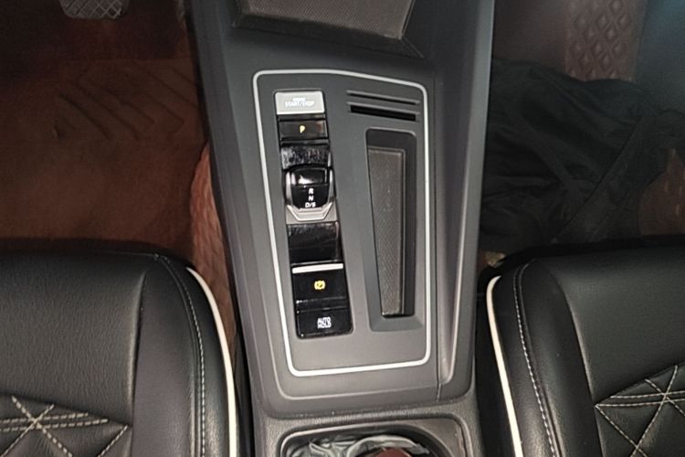 Volkswagen Golf 2021 car image #14