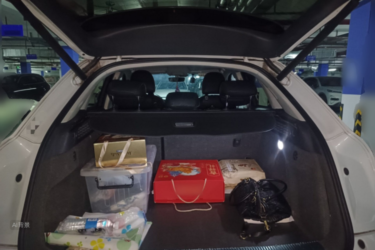 Audi Q3 2016 car image #21