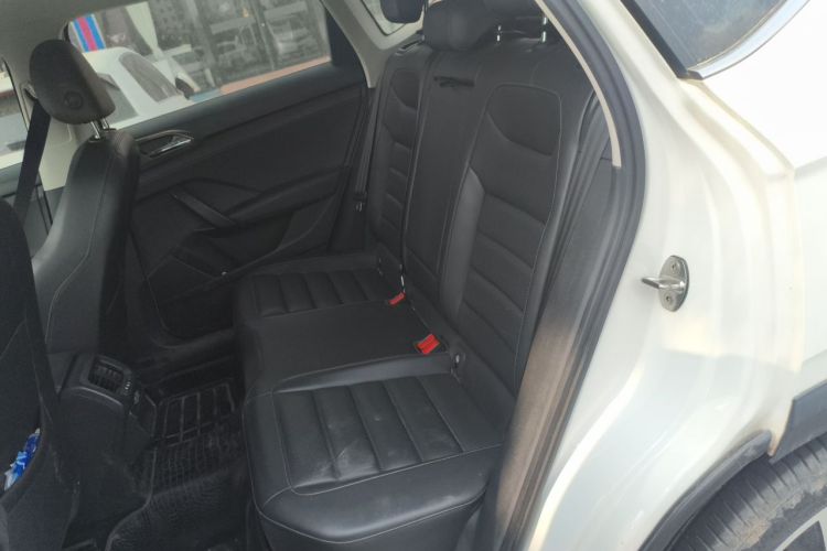 Volkswagen Tharu 2020 car image #14