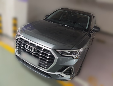 Audi Q3 2021 Audi Q3 2021 immagine di auto