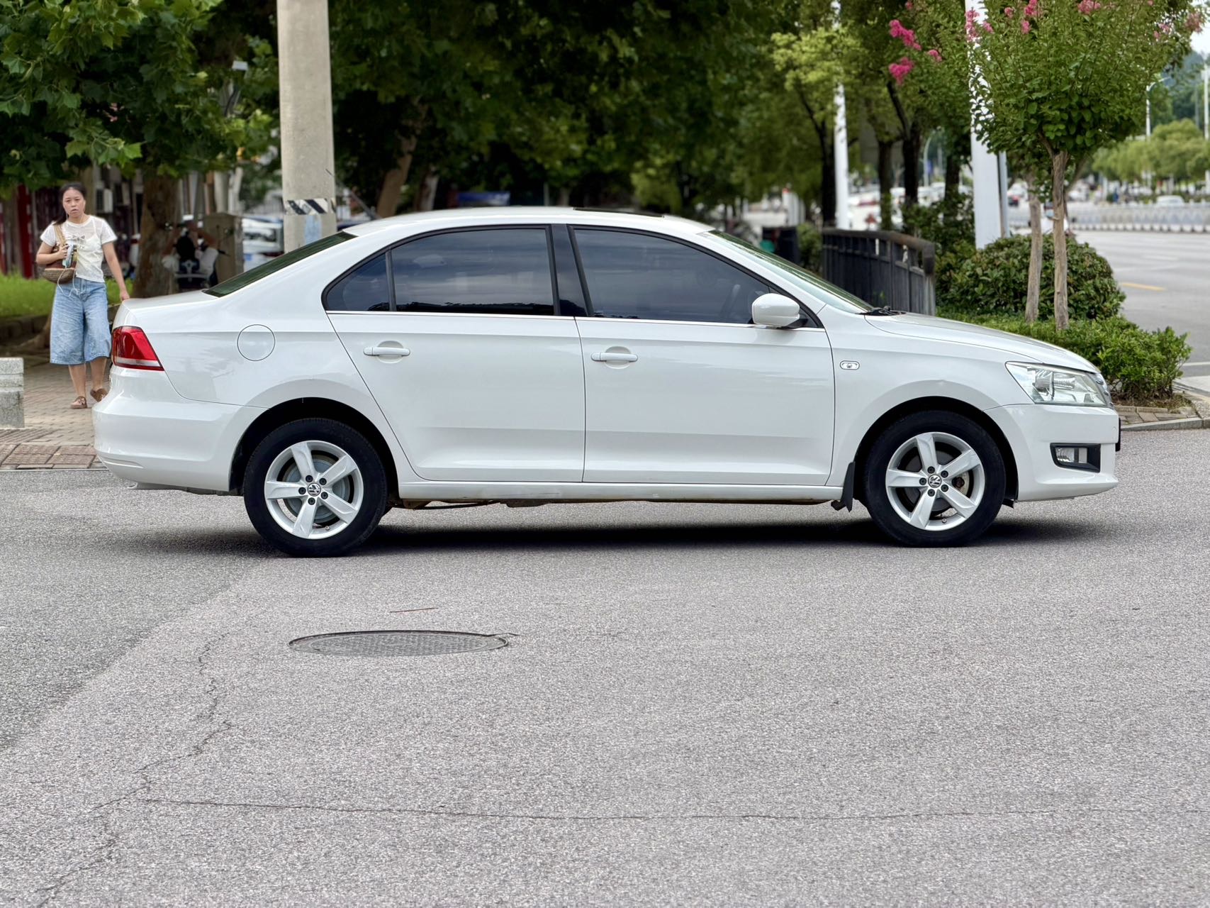 Volkswagen Santana 2014 car image #8