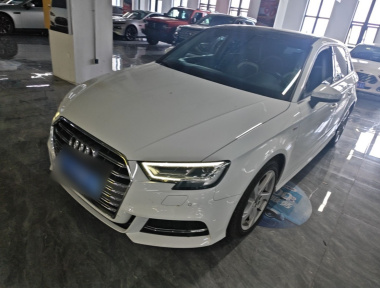 Audi A3 2021 Audi A3 2021 صورة سيارة