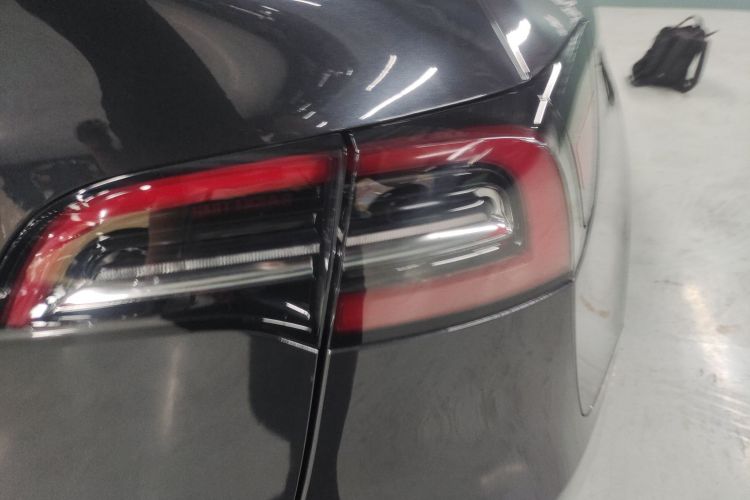 Tesla Model Y 2024 #8 Tesla Model Y 2024 car image #8