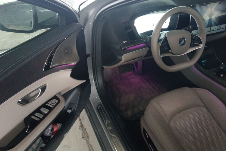 BYD Han 2024 imagen de coche #16