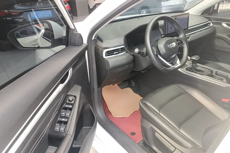 GEELY Emgrand 2025 car image #16