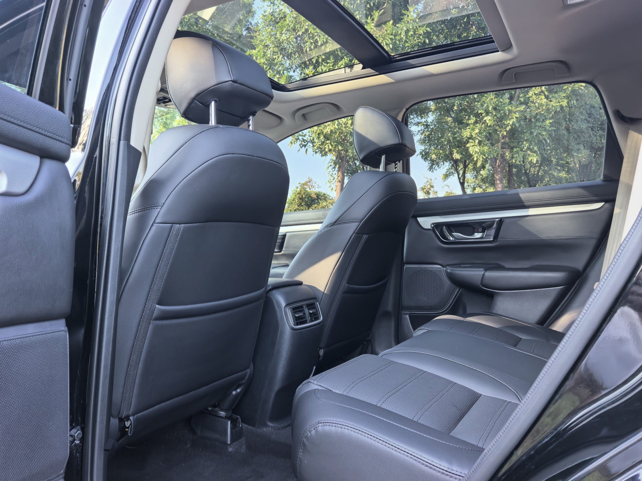 Honda CR-V 2022 car image #2