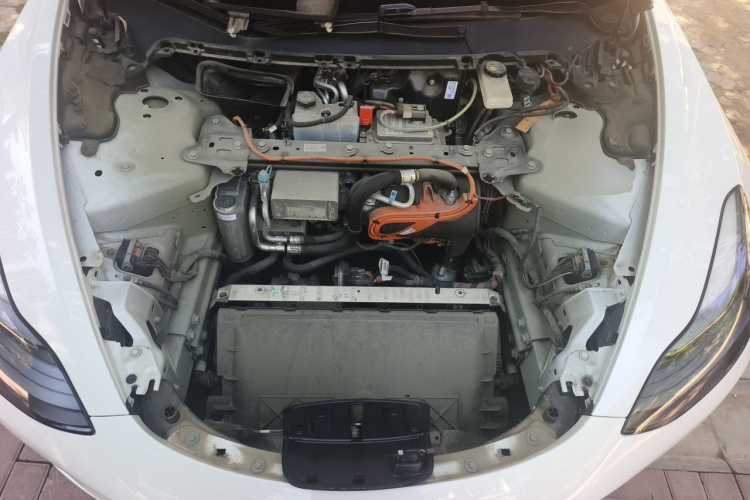 Tesla Model 3 2023 car image #22