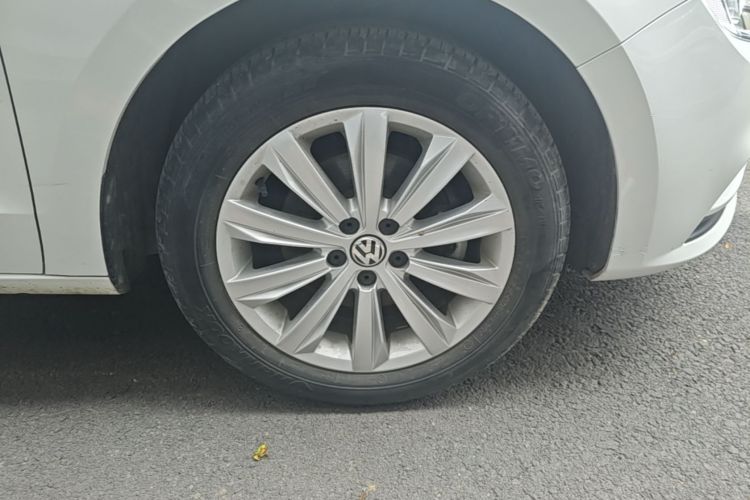 Volkswagen Bora 2021 car image #9