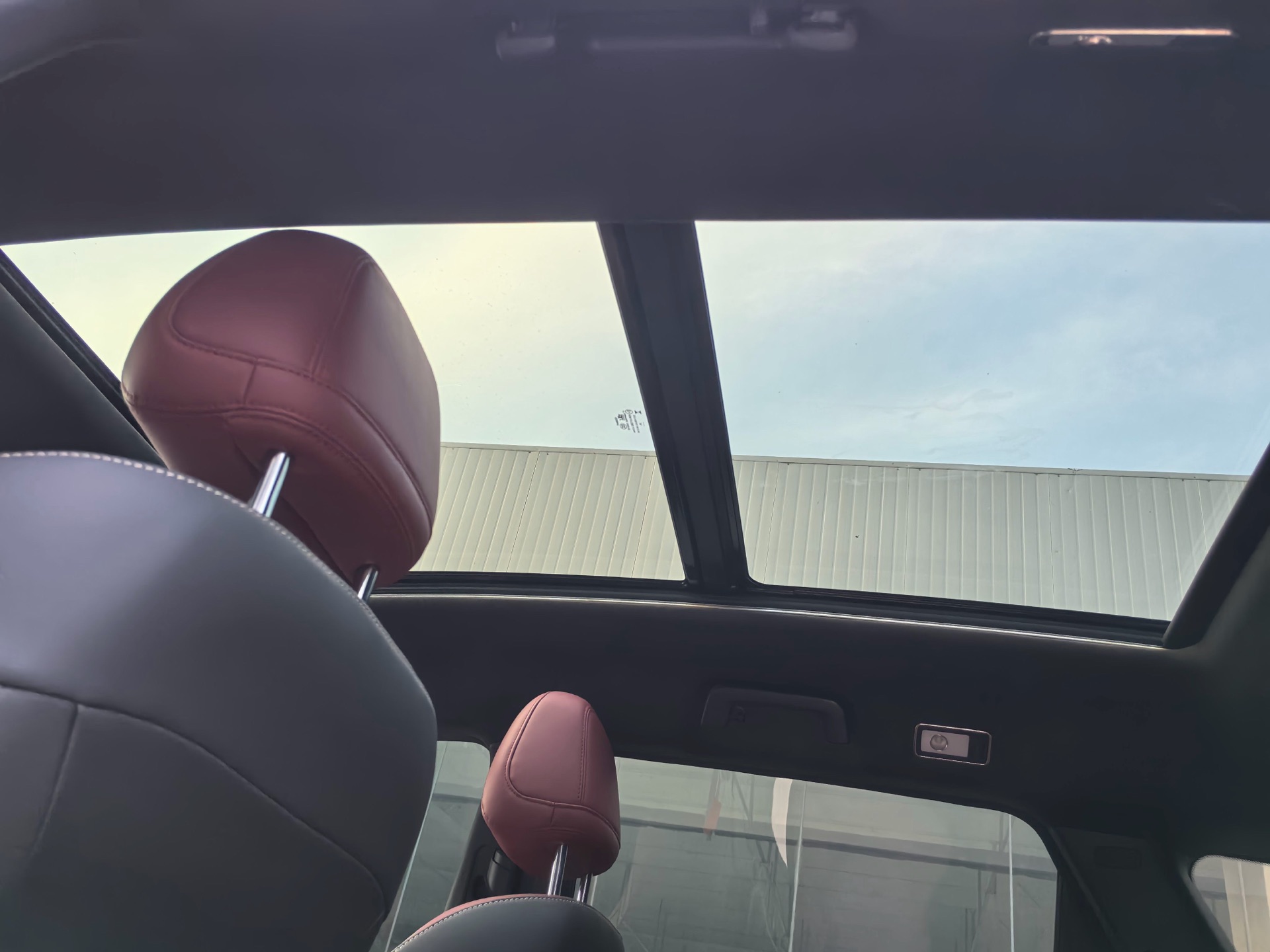 Jetour X70 PLUS 2025 car image #5