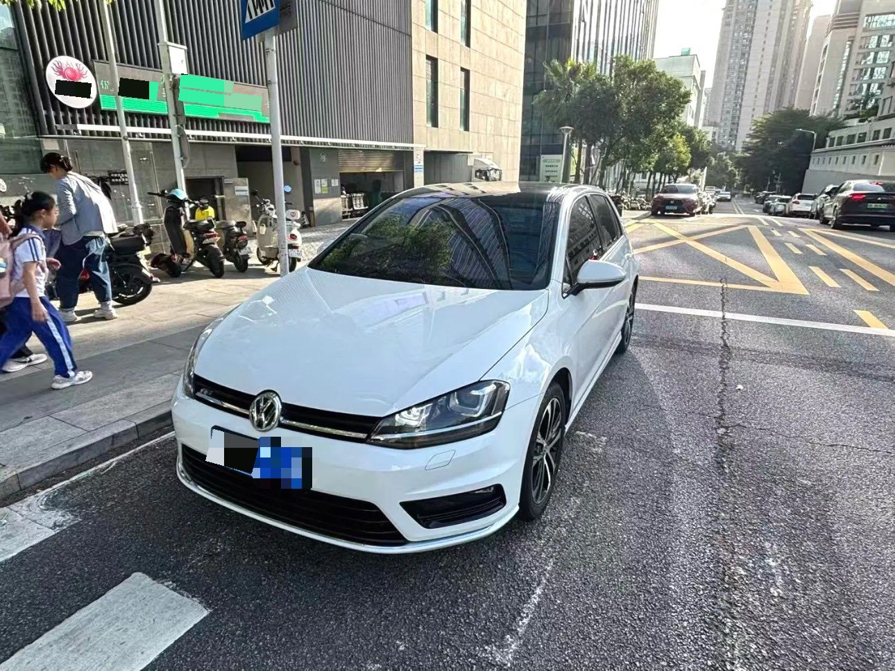 Volkswagen Golf 2016 car image 