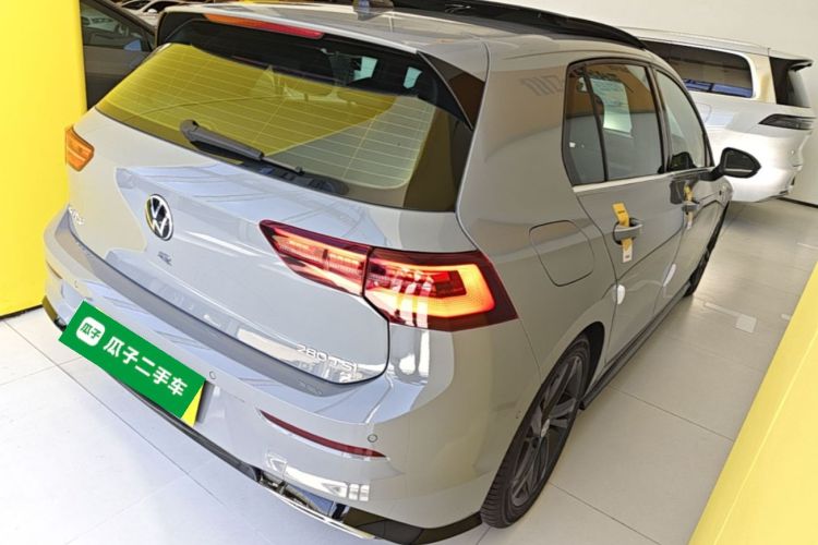 Volkswagen Golf 2024 car image #5