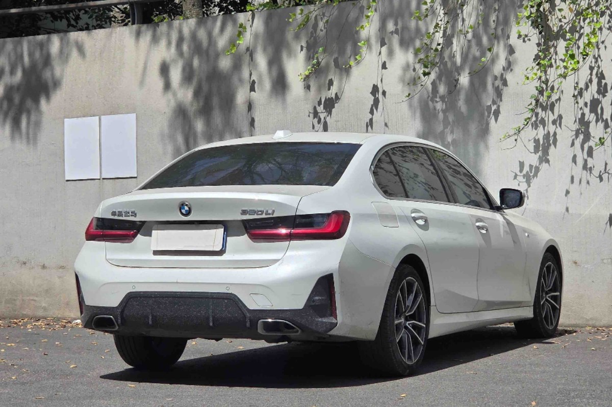BMW 3 Series 2024 car image #8