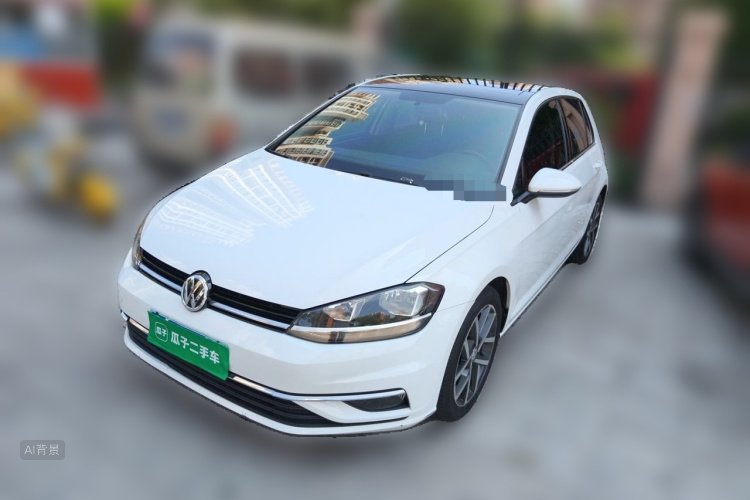 Volkswagen Golf 2020 car image #2