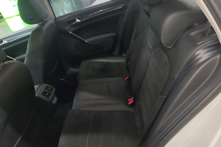 Volkswagen Golf 2019 #17 Volkswagen Golf 2019 car image #17