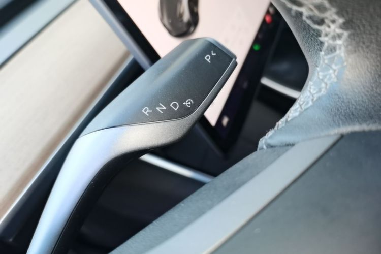 Tesla Model 3 2020 car image #14