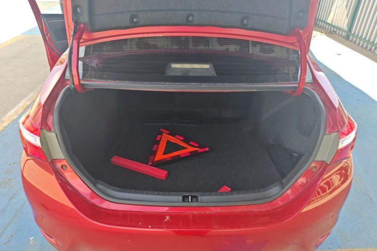Toyota Corolla 2016 #19 Toyota Corolla 2016 car image #19