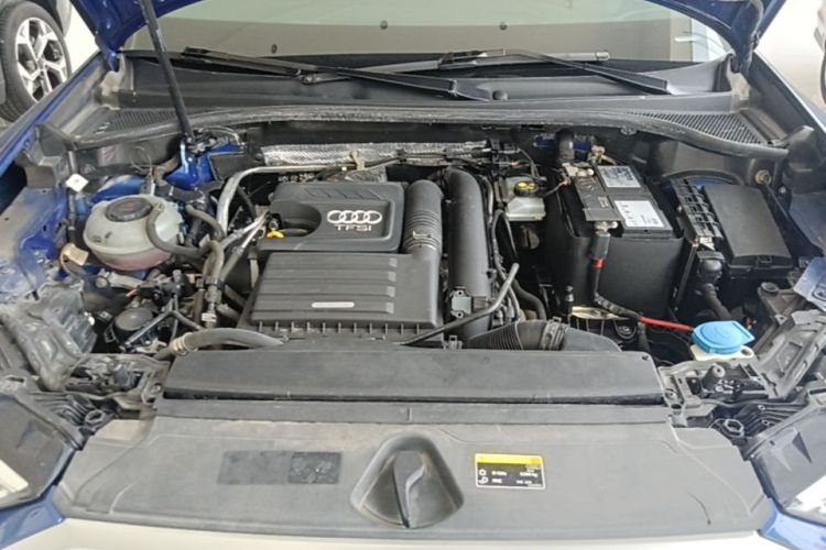 Audi Q3 2021 car image #20
