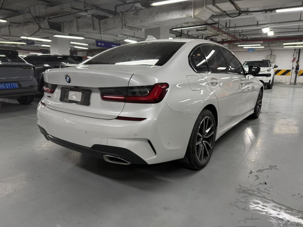BMW 3 Series 2019 #6 BMW 3 Series 2019 car image #6