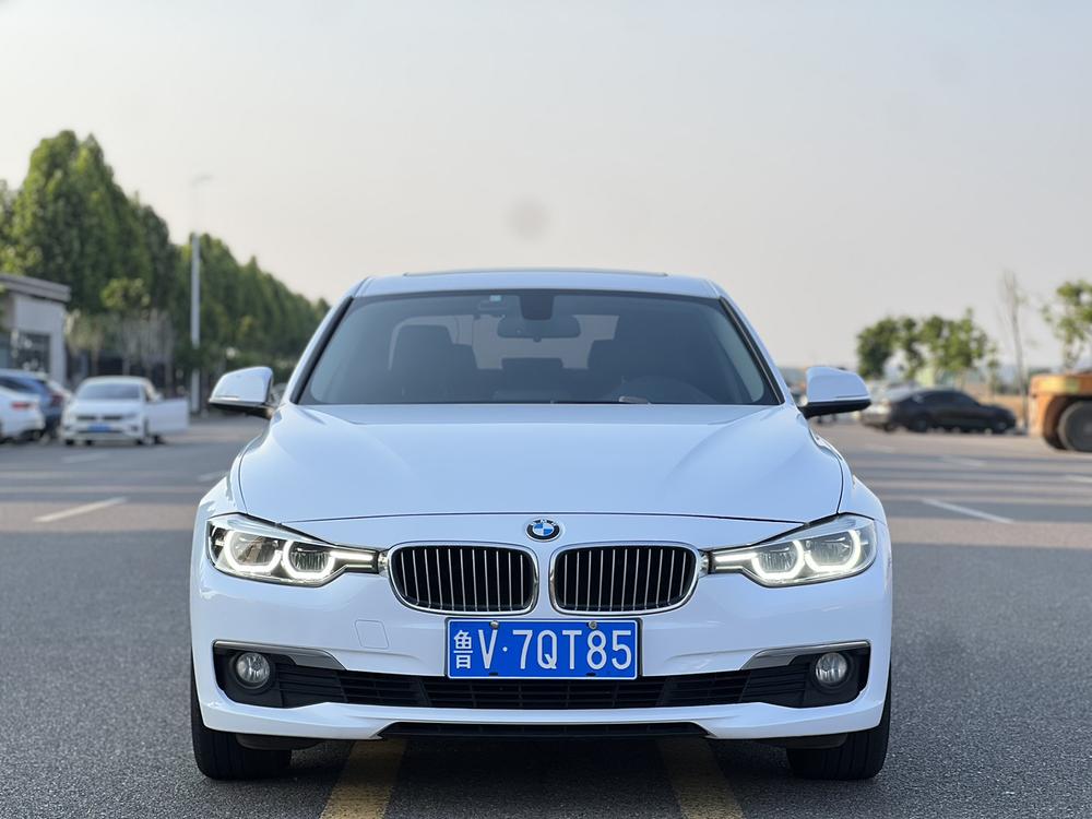 BMW 3 Series 2018 car image #2