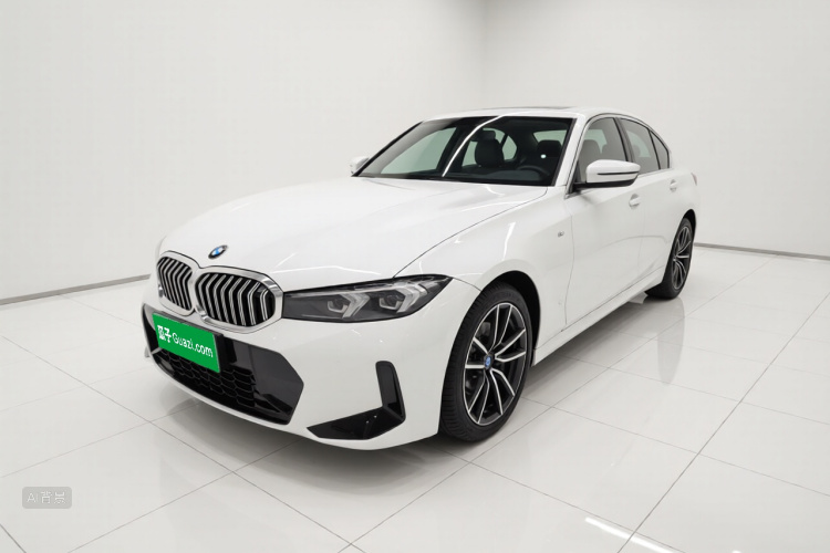 BMW 3 Series 2024 car image #2