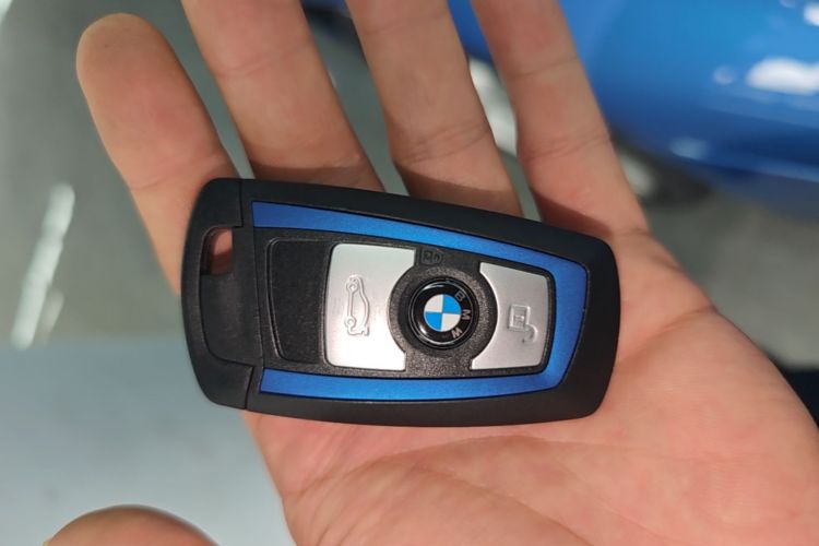 BMW 3 Series 2017 car image #9