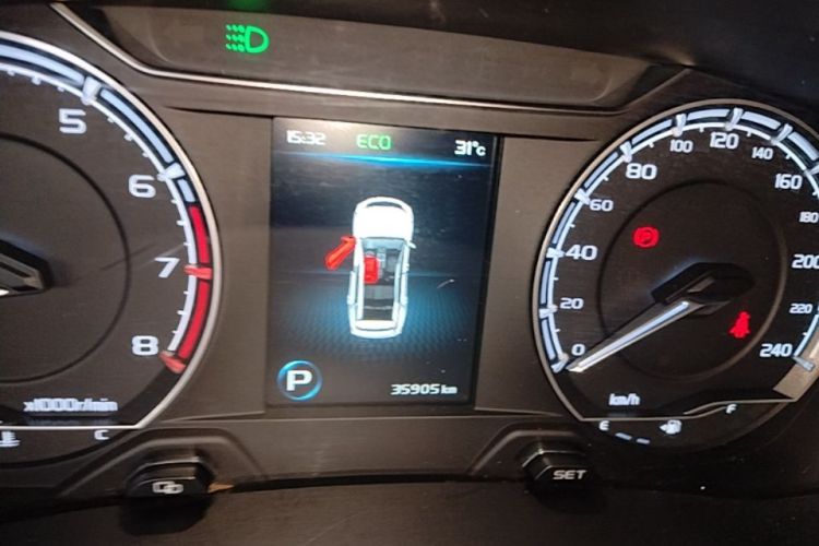 GEELY Vision X6 2020 car image #12
